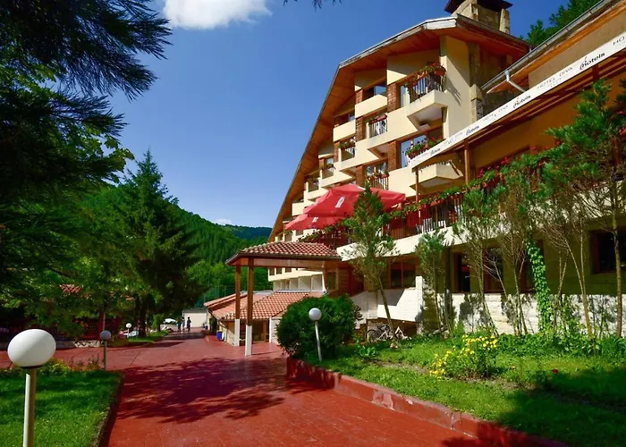 Diva & Thermal Pool Хотел 3*