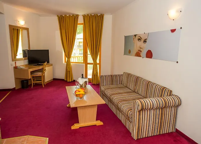 Diva & Thermal Pool Хотел 3*