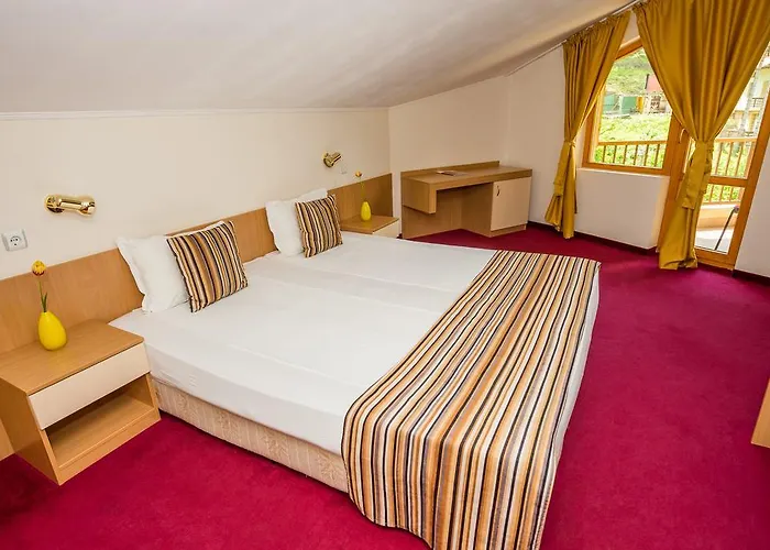 Diva & Thermal Pool Хотел 3*